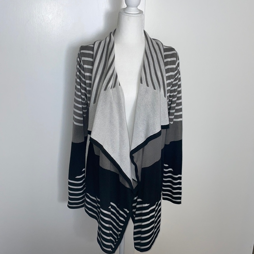 Cardigan Sweater sz L